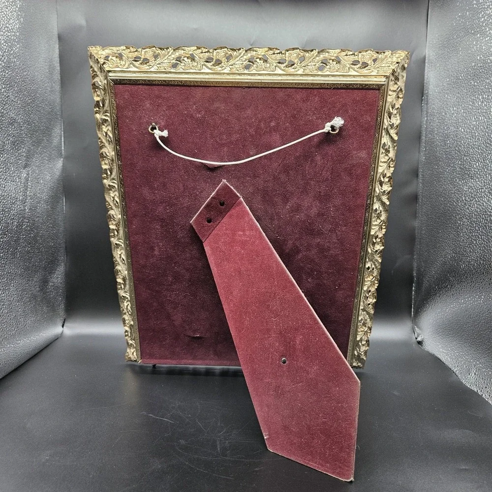 VTG Scrollwork Ornate Hollywood Distressed Gold Metal Photo Picture Frame 11x14